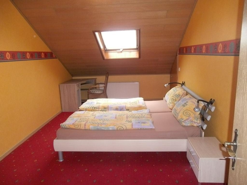 Pension Waldfrieden Maring-Noviand Ruang foto