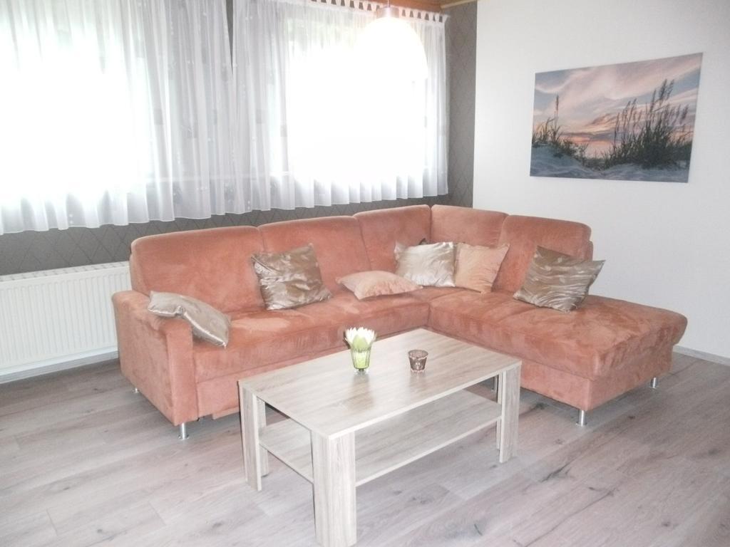 Pension Waldfrieden Maring-Noviand Ruang foto