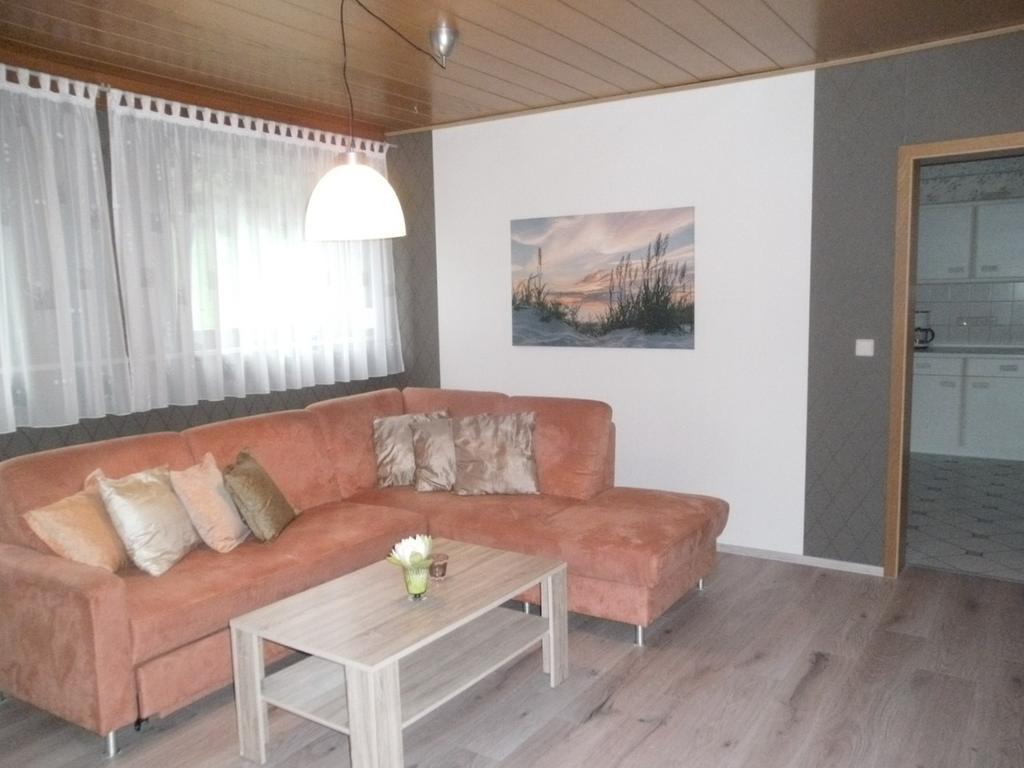 Pension Waldfrieden Maring-Noviand Ruang foto