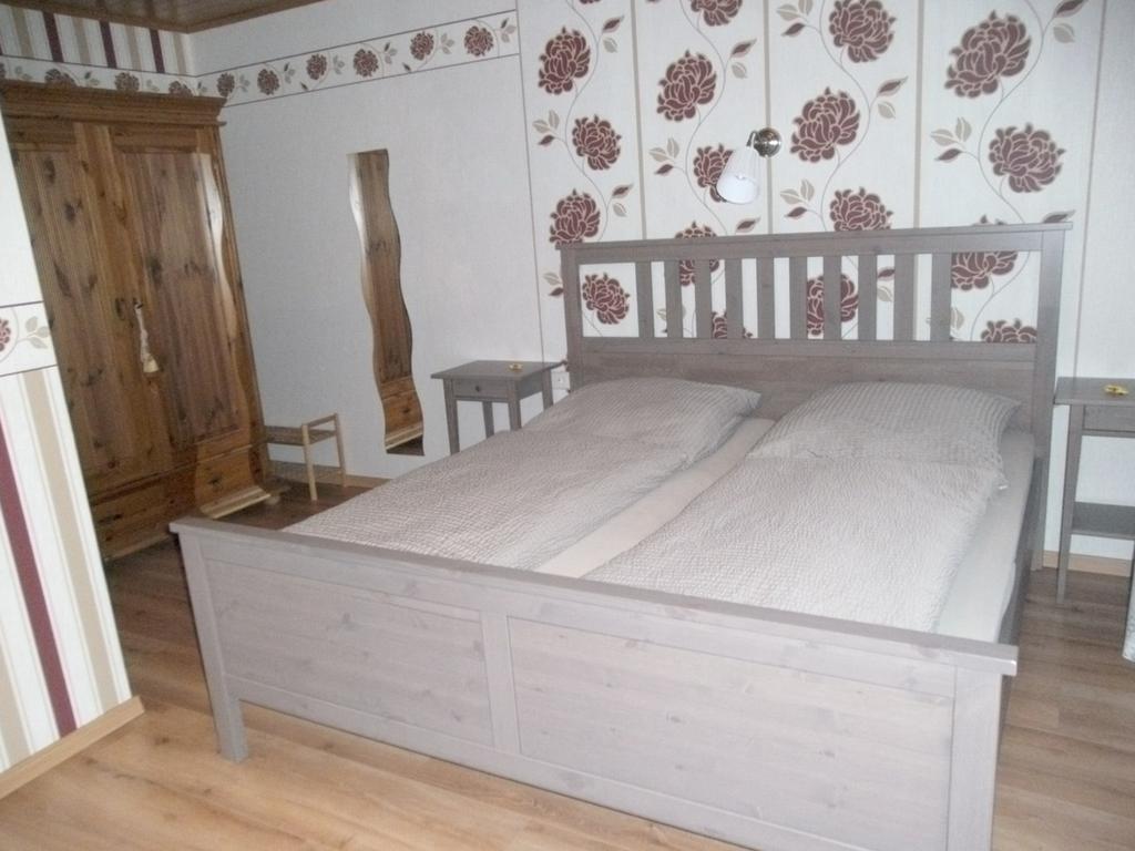 Pension Waldfrieden Maring-Noviand Ruang foto