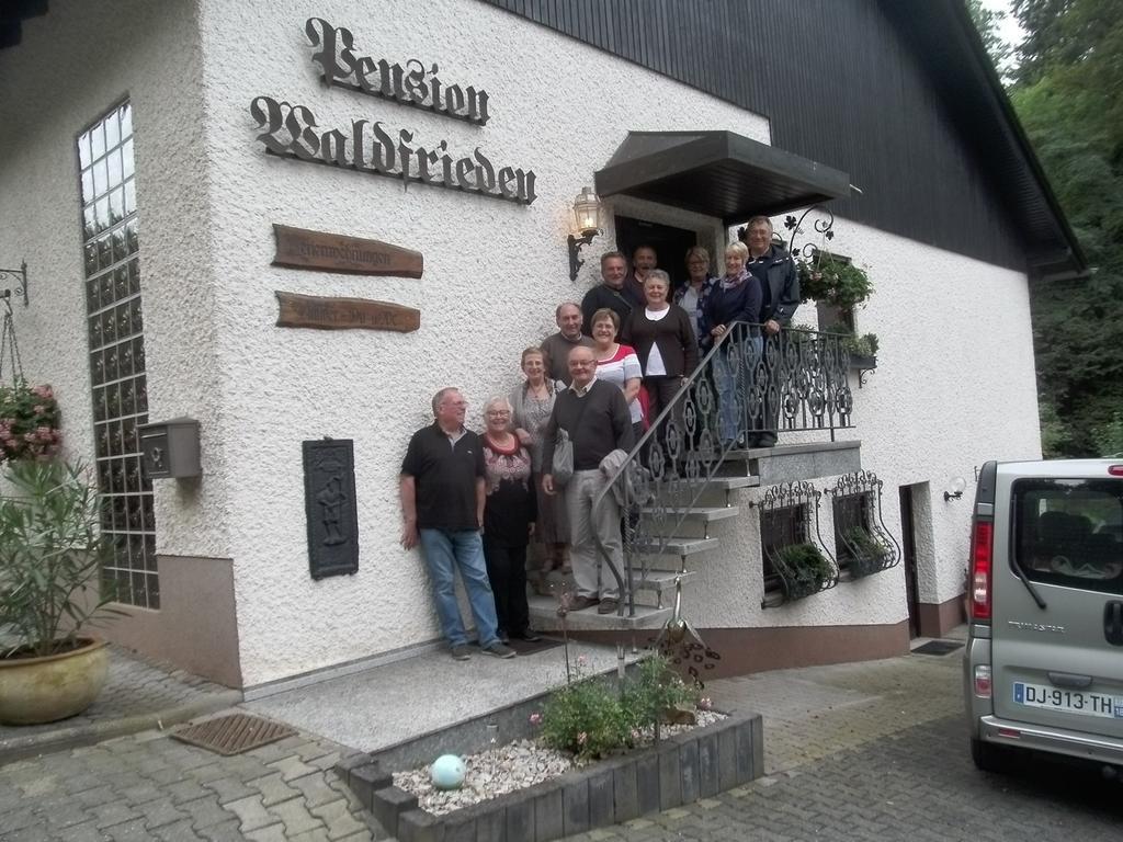 Pension Waldfrieden Maring-Noviand Ruang foto